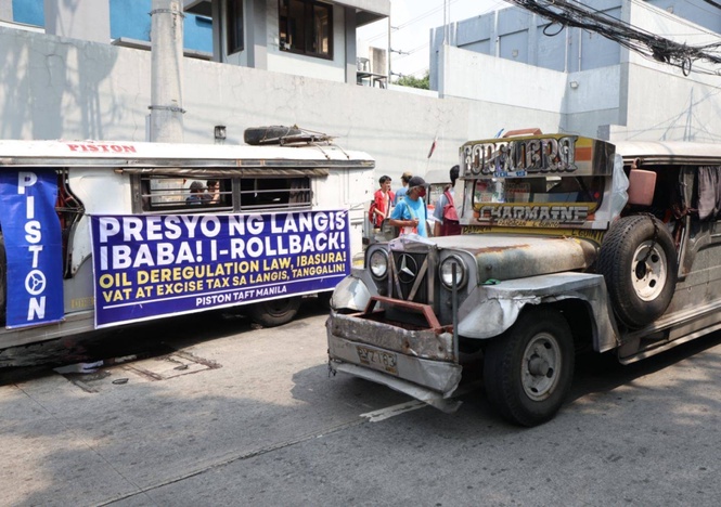 Govt continues providing free rides amid transport strike