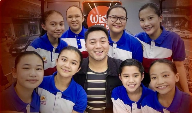Sofronio Vasquez joins Young Voices of the Philippines for Asean song