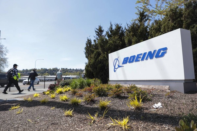 Boeing professional unit approves contract offer