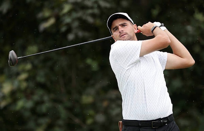 Jarvis makes late birdie to take lead at Dunhill