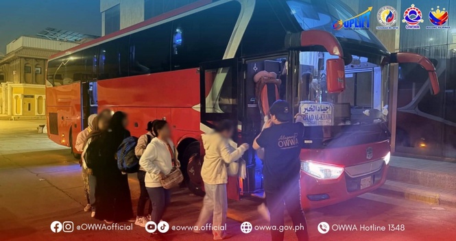 1st batch of OFWs from Riyadh arrive