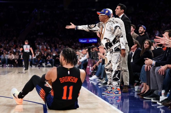 Defending champ Knicks earn first win - Newswav