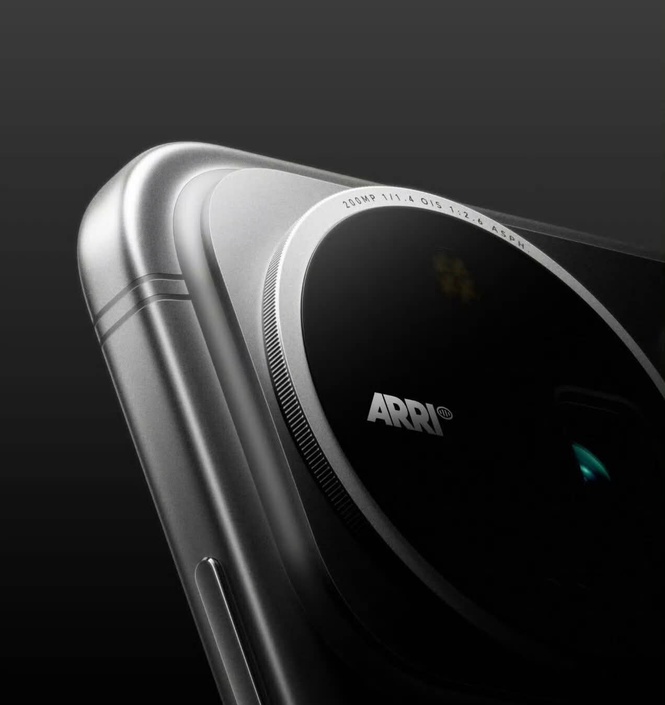 荣耀 Magic9 系列外观首曝:大圆镜组设计,搭载阿莱 ARRI 联名影像 14