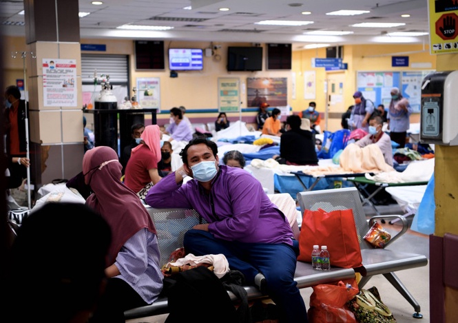 Public hospitals struggle to meet emergency wait-time targets amid persistent overcrowding