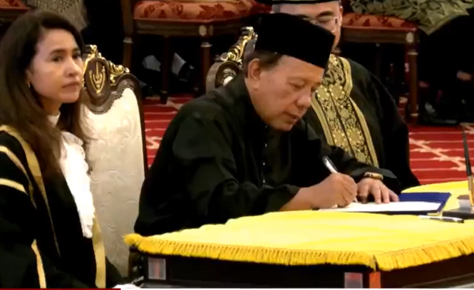 Image from: Ismail Lasim sworn in as Negeri Sembilan's 12th Menteri Besar