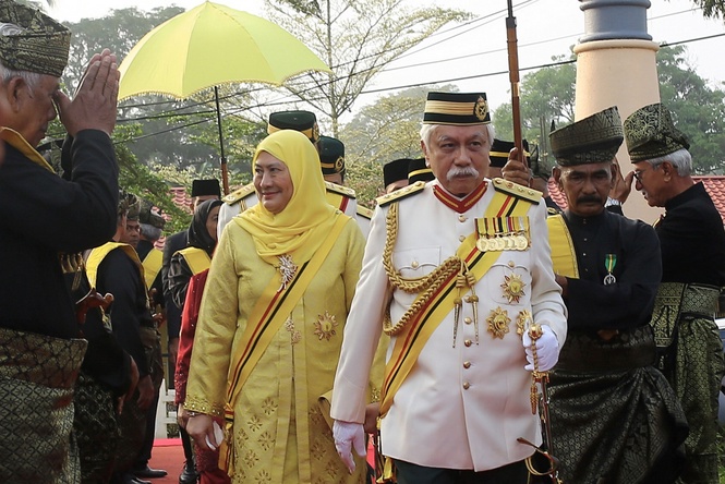 Image from: From one U-turn to another, Ismail now going round in circles