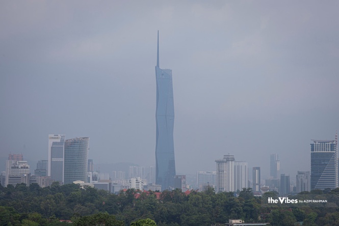 Haze spreads as 29 areas hit unhealthy air levels, raising health concerns