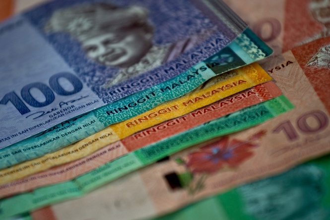 Ringgit faces fresh pressure as geopolitical risks and election uncertainty weigh on market sentiment