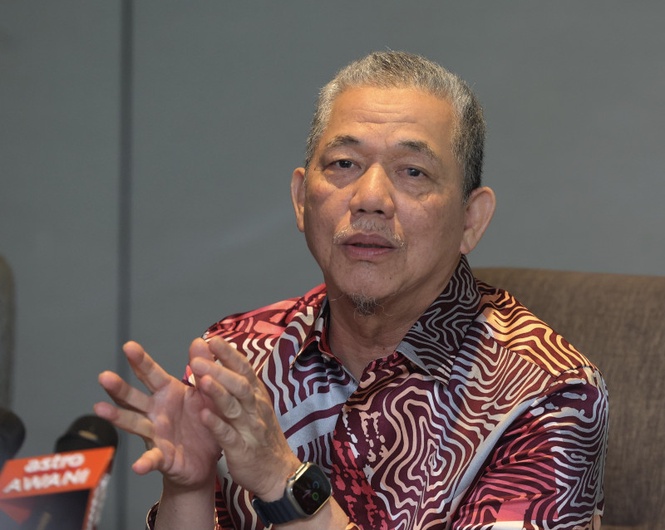 Sarawak’s stability and unity key to weathering global uncertainty, says Fadillah in Gawai message
