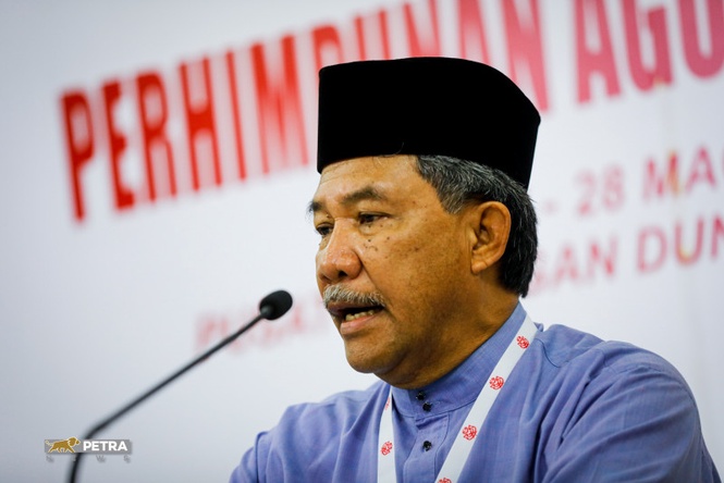 UMNO signals Johor polls could be called soon as Tok Mat backs dissolution of NS assembly