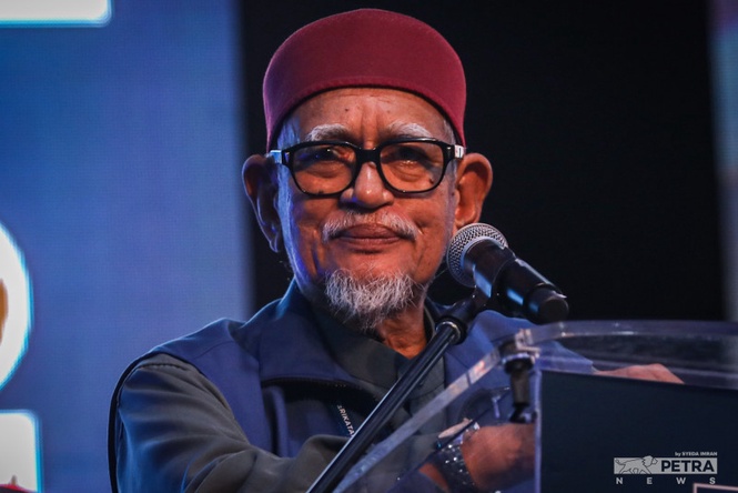 Hadi vows to produce evidence in court over US topple-BN claim