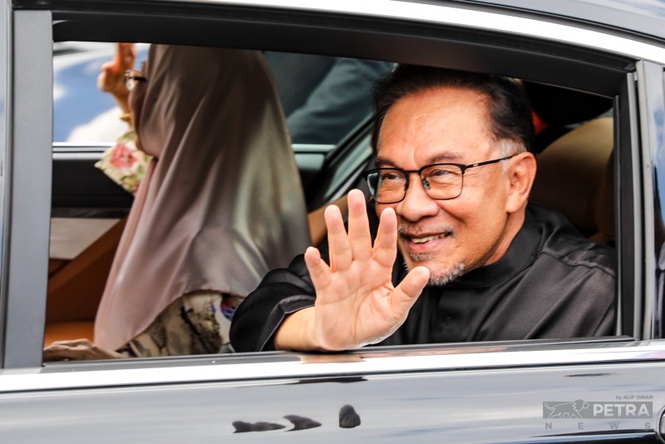 Anwar says Fadillah recovering well, Ismail Sabri remains under monitoring at IJN