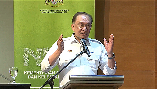 Malaysia’s fuel subsidy bill soars to RM5 billion a month amid global oil volatility