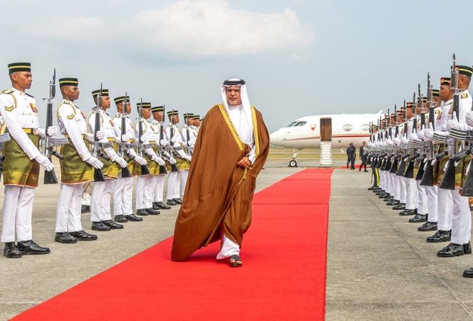 Bahrain Crown Prince arrives in Malaysia for F1 return to Sepang