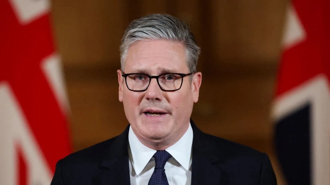 Starmer 'appalled' by case of boys spared jail after raping teenage girls