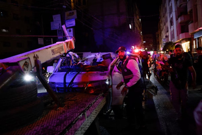 Bomb attack on minibus kills two, wounds 14 in Druze area outside Damascus