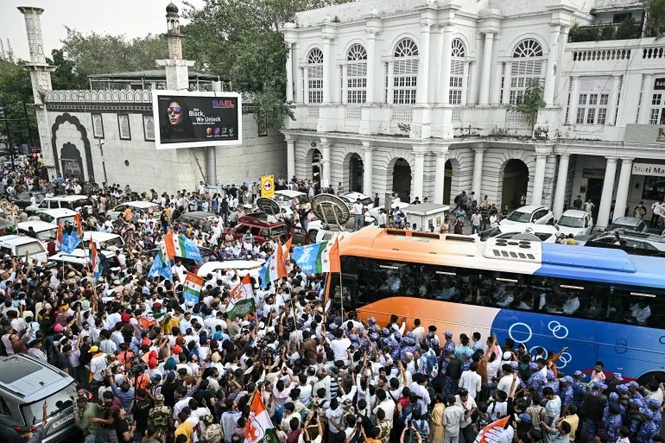 India releases youth protest leaders after detention as voter-list row deepens