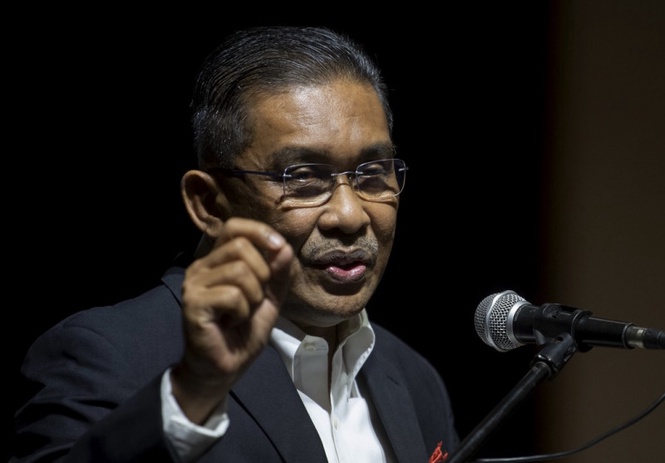 Plot to topple government: Probe not only Hadi, but Takiyuddin and Samsuri also, says Rayer