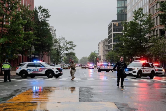 White House shooting suspect gunned down after opening fire near security checkpoint