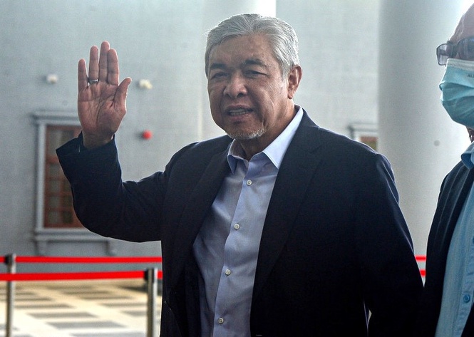 High Court to decide if Bar Council’s challenge over Zahid's NFA should proceed