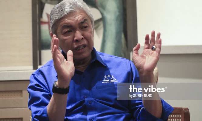 Zahid urges UMNO to set aside disappointment as BN rallies for Johor poll battle