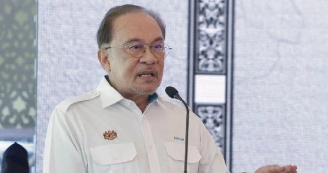 Malaysian ships among the first granted passage through the Strait of Hormuz - Anwar