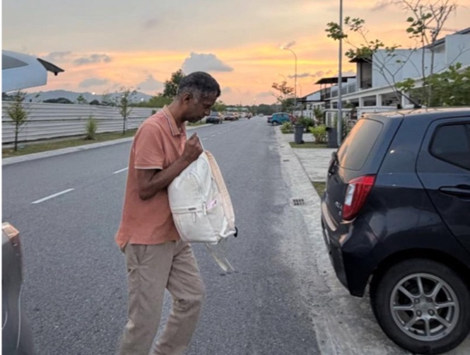 Grab driver’s kindness towards passenger with slipped disc wins Malaysians’ hearts