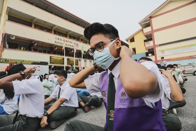 卫生部加强医疗准备 教育部严控学校活动