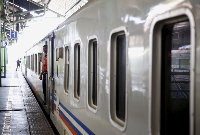 Indonesia to strengthen urban mass transport, reduce costs