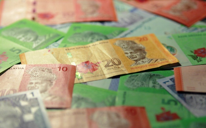 Ringgit rebounds to 3.96 against US dollar