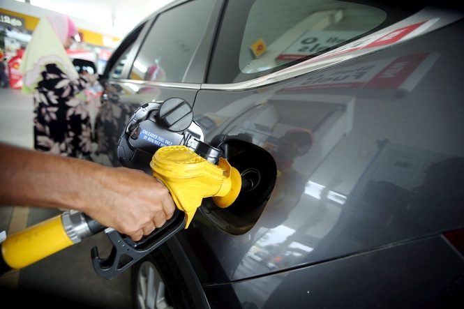 Unsubsidised RON95 up 5 sen, diesel up 10 sen until July 22