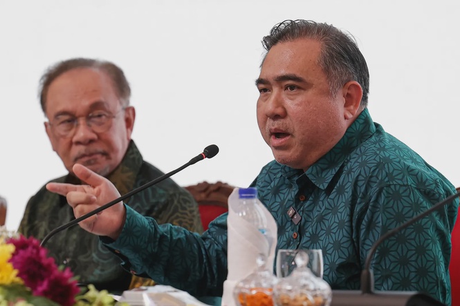 Anwar says won’t rush to approve Loke’s resignation