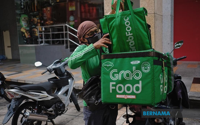 Insurans e-panggilan melonjak, pemandu minta kerajaan campur tangan