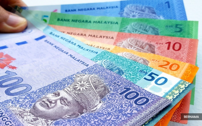 Ringgit closes higher against greenback, regional peers on easing West Asia tensions