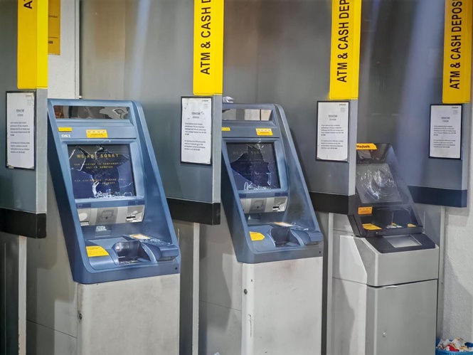 RM1 fee waiver for interbank cash withdrawals eases financial burden