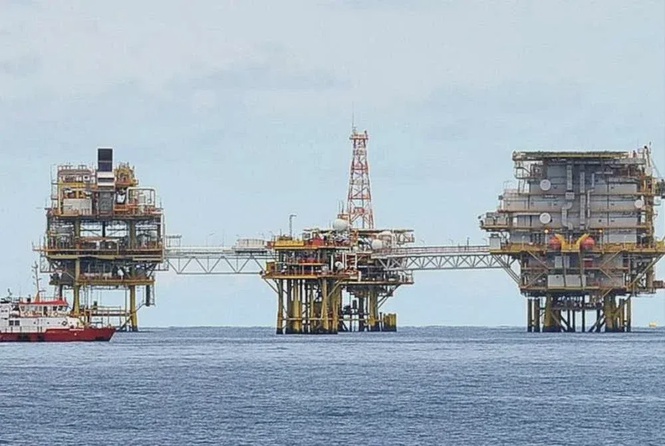 Malaysia guna 700,000 tong minyak sehari, melebihi pengeluaran 350,000 tong sehari