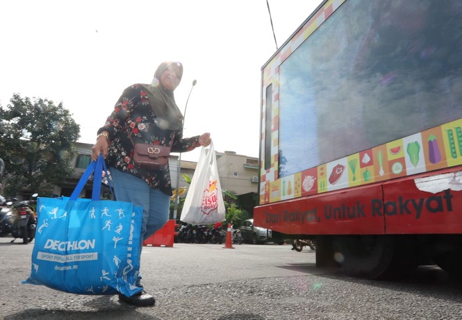 益山慈悯市集明6地促销厨房食材