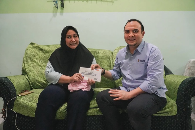 Ziarah MADANI: Pesakit kanser payudara tahap empat di Kuantan terima sumbangan PM