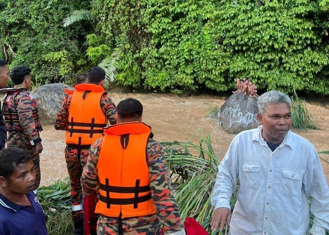 Eight boys rescued after sudden water surge in Cameron Highlands