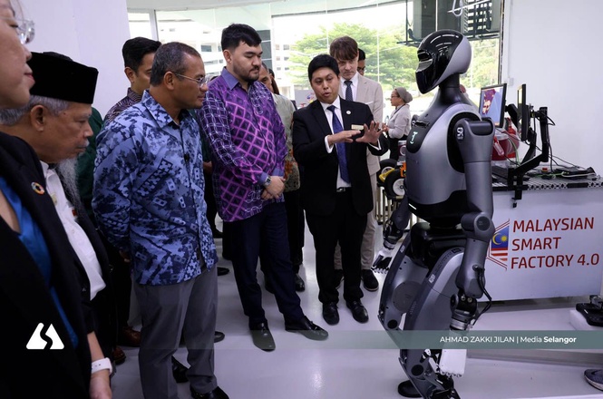 Innovate or get left behind, MB tells industries