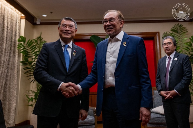 Anwar talks border security with Thailand, AI cooperation with Vietnam