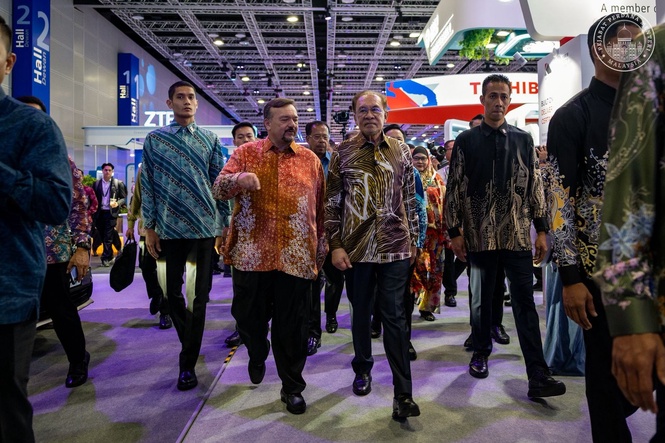 Keputusan bubar DUN hak kerajaan negeri, kata Anwar