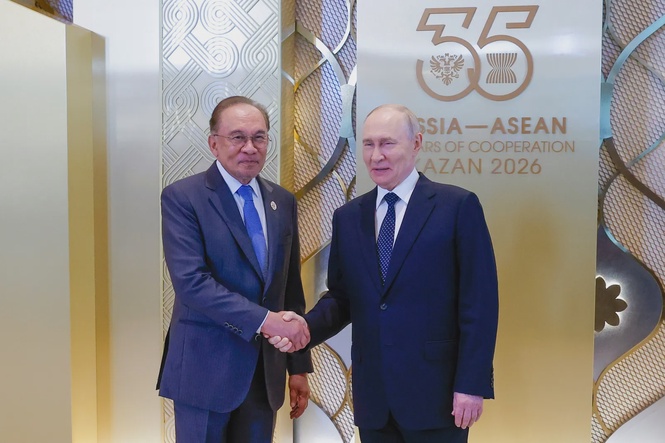 Anwar thanks Putin for Russia's support on energy cooperation, Petronas