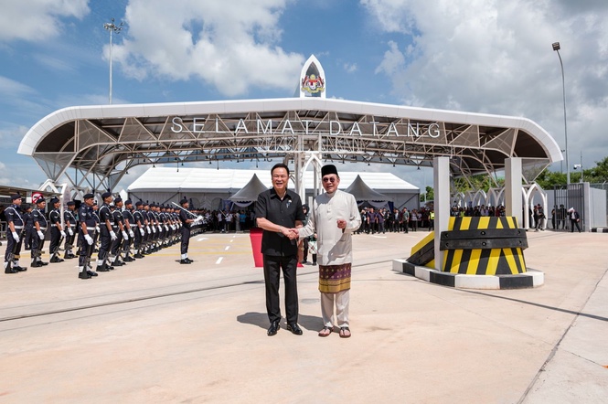 Malaysia-Thailand BEZ to boost access to Indochina markets — Anwar