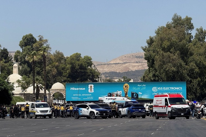 Blasts rock Damascus during Macron’s Syria visit