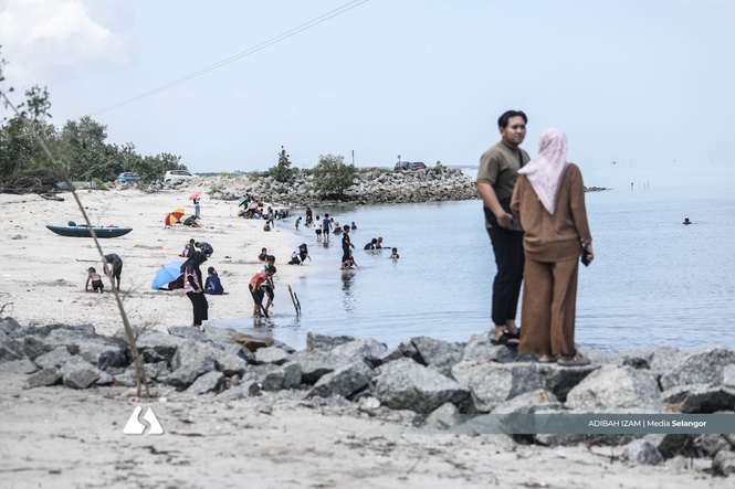Wajah baharu Pantai Bumi Hijau gamit pelancong ke Sabak Bernam