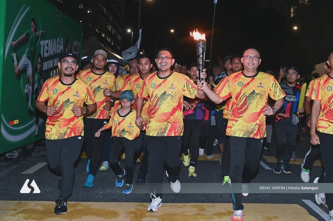 SUKMA: Jelajah larian obor di Ampang Jaya himpun 1,500 peserta