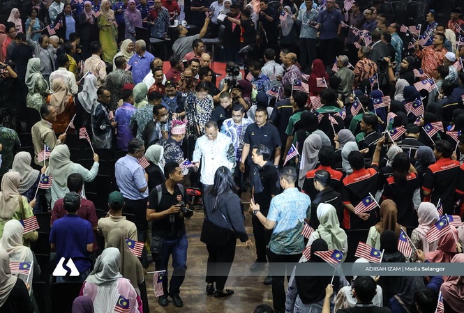 Local councillors must become bridge between people, govt, says MB