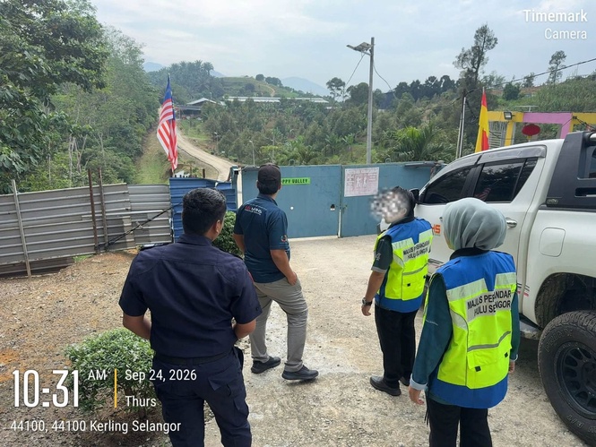 Lima premis inap dusun, chalet, resort di Kalumpang diarah tutup