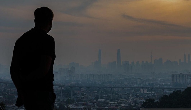 No respite: Haze persists across Selangor at 8 am
